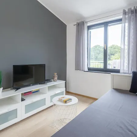 Apartment Cozy In With Wifi Porec